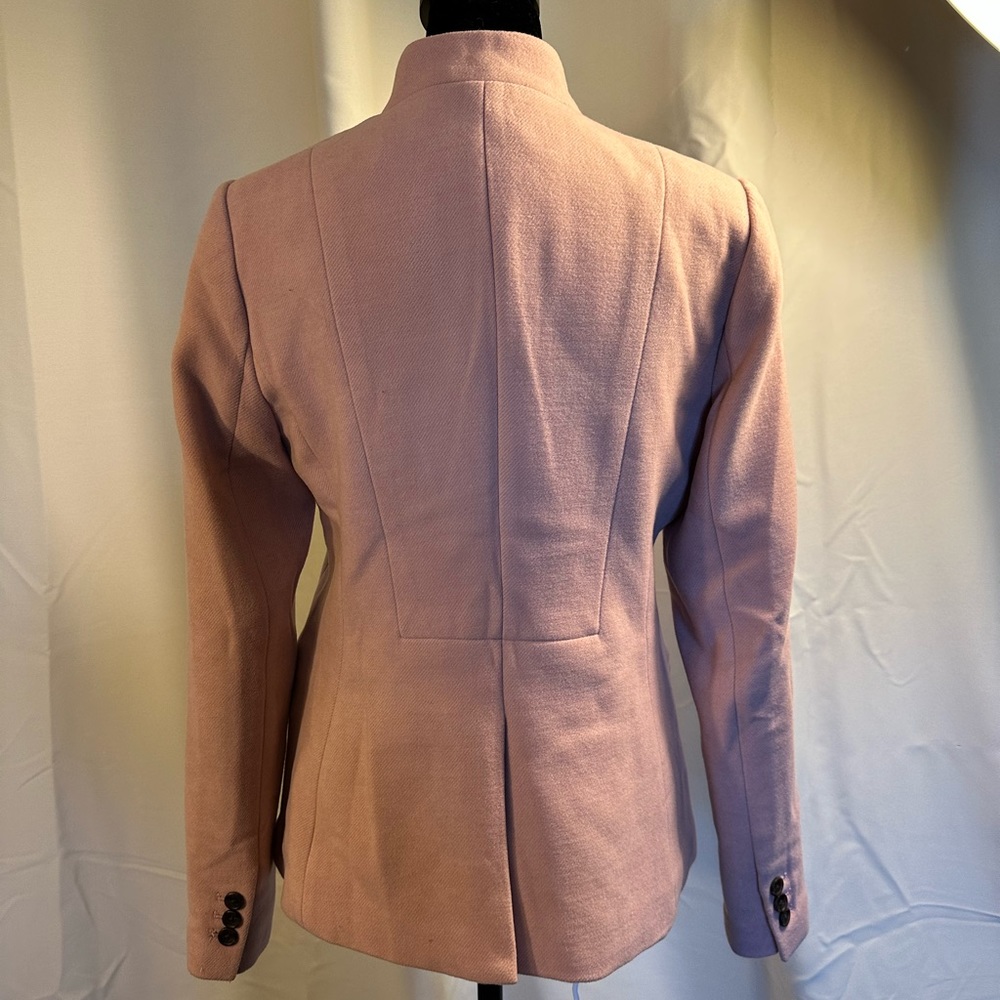 EUC, Banana Republic Blush Blazer, size 4 - Picture 9 of 11